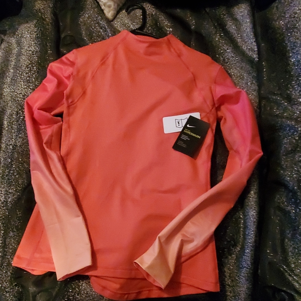 New Nike Hyperwarm shirt